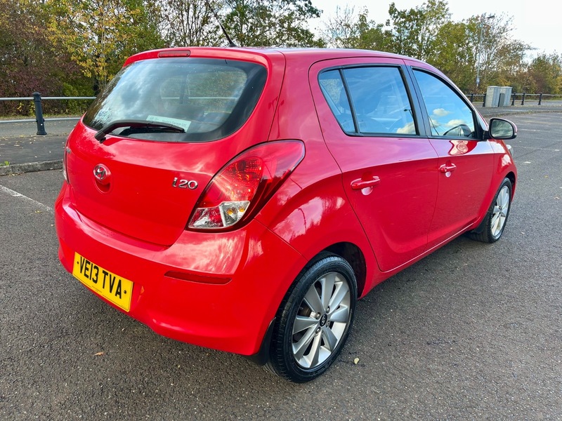 Used Hyundai i20 2013 for sale - 76368390: Photo 4