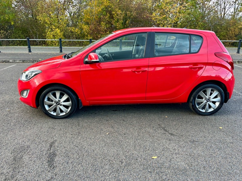 Used Hyundai i20 2013 for sale - 76368390: Photo 8
