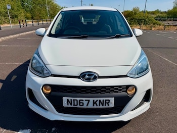 Used Hyundai i10 2018 for sale - 79423377: Photo
