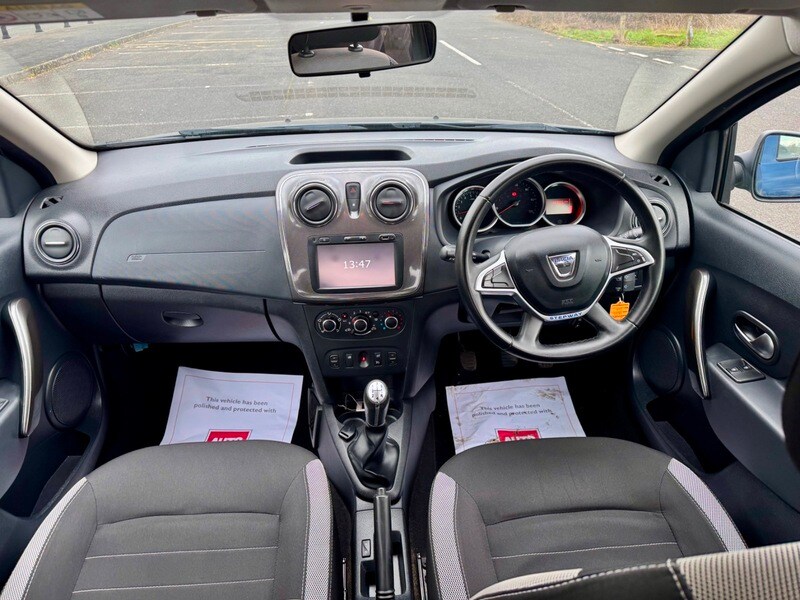 Used Dacia Sandero Stepway 2017 for sale - 77681524: Photo 11