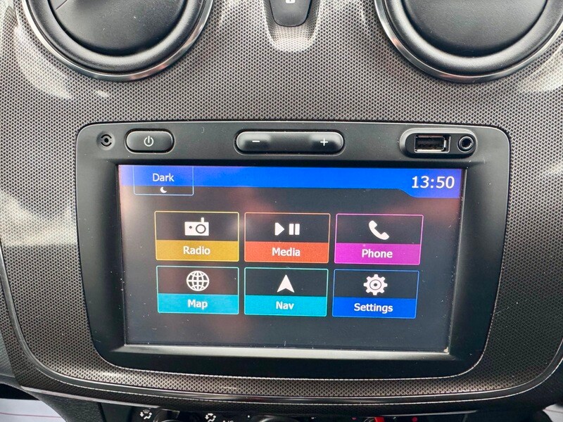 Used Dacia Sandero Stepway 2017 for sale - 77681524: Photo 15