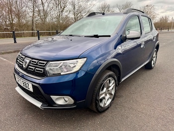 Used Dacia Sandero 2017 for sale - 77681524: Photo