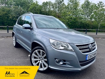 Used Volkswagen Tiguan 2010 for sale - 78598907: Photo