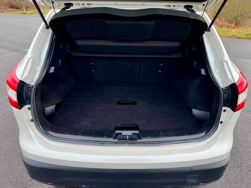 Used Nissan Qashqai 2015 for sale - 77508204: Photo 14