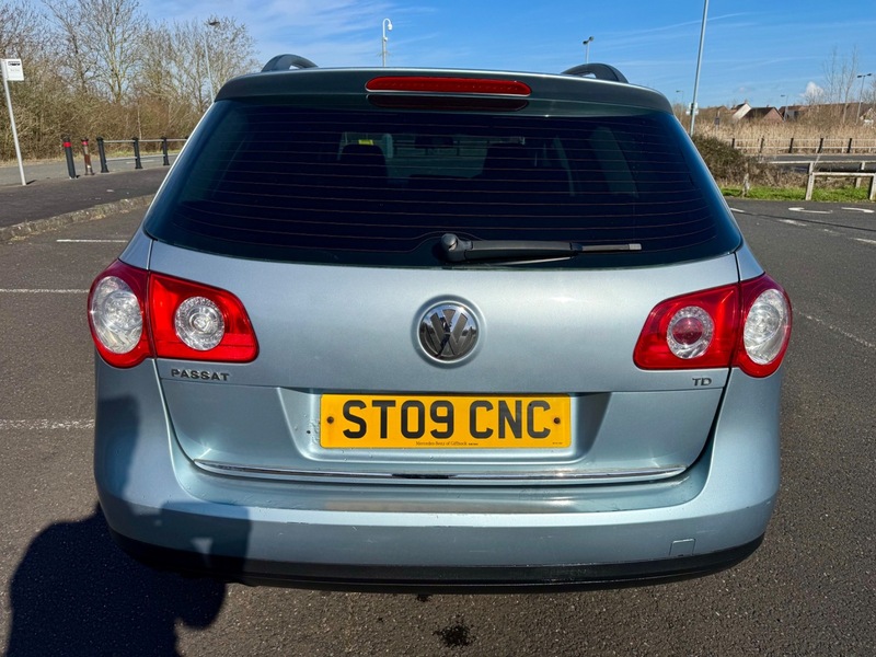 Used Volkswagen Passat 2009 for sale - 77805683: Photo 5