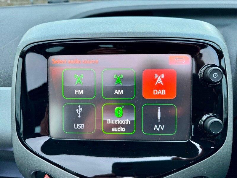 Used Peugeot 108 2016 for sale - 77370371: Photo 18