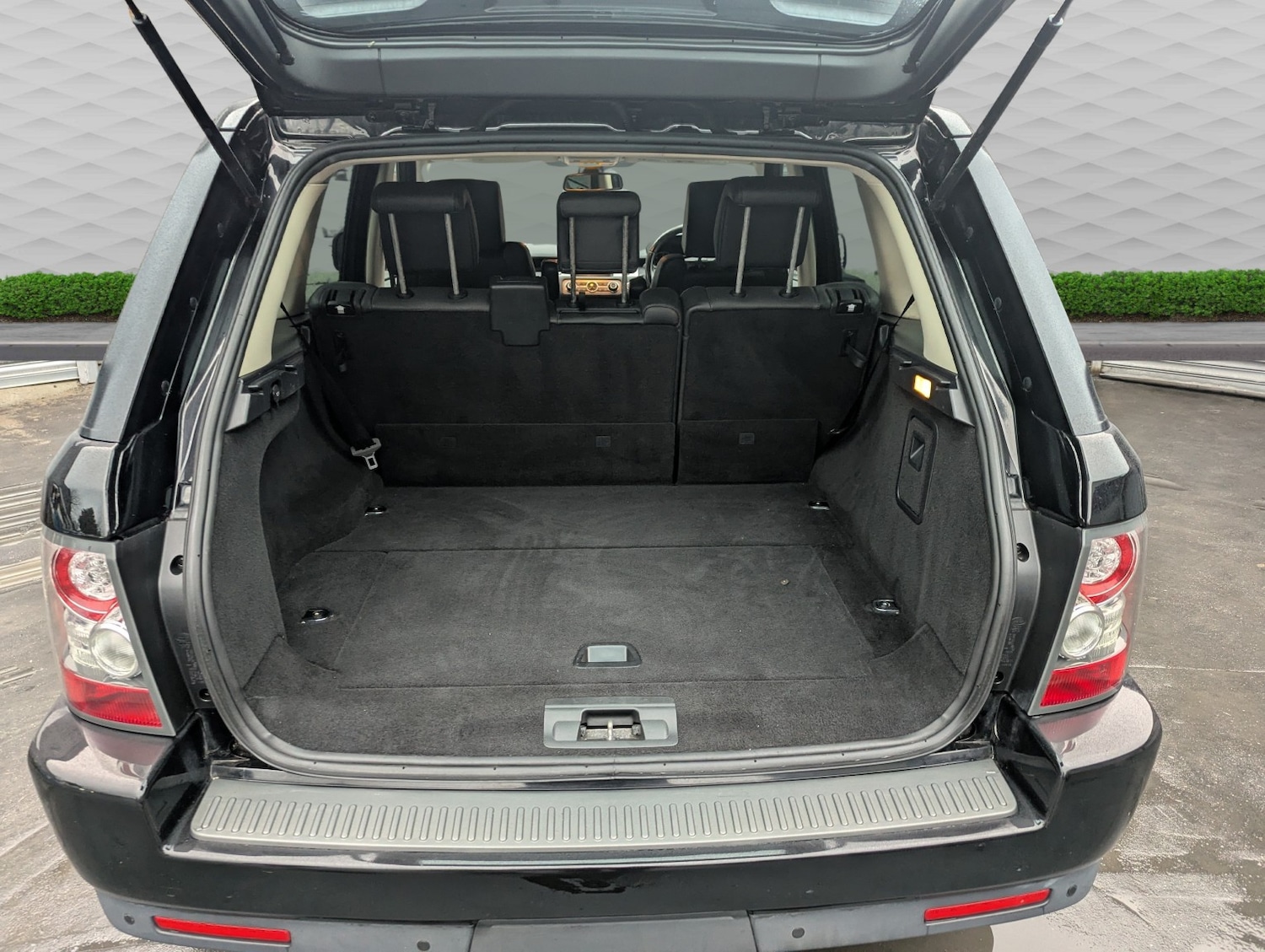 Used Land Rover Range Rover Sport 2011 for sale - 77694365: Photo 24