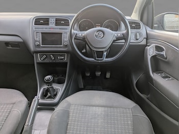 Used Volkswagen Polo 2014 for sale - 79060232: Photo