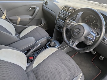 Used Volkswagen Polo 2013 for sale - 77880977: Photo