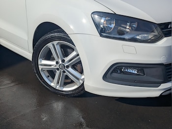 Used Volkswagen Polo 2013 for sale - 77880977: Photo