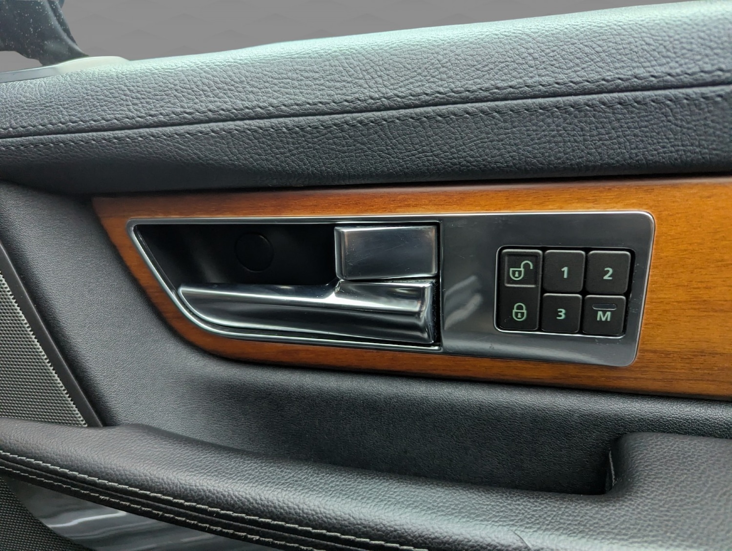 Used Land Rover Range Rover Sport 2011 for sale - 78134943: Photo 20