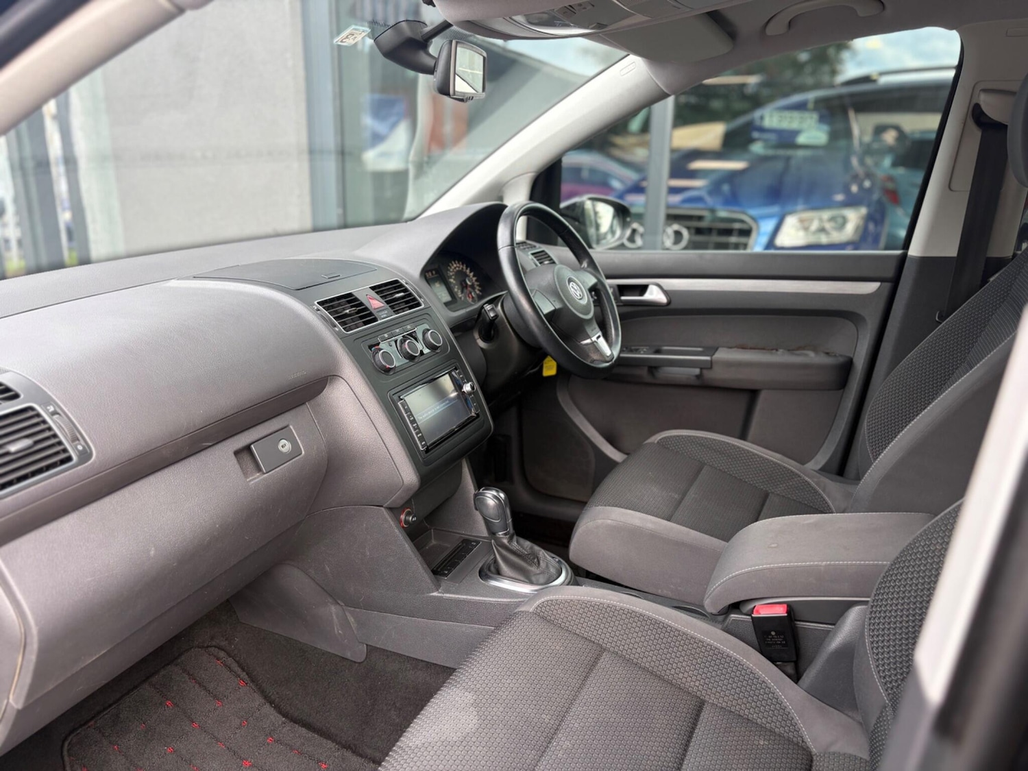 Used Volkswagen Touran for sale - 77103585: Photo 12