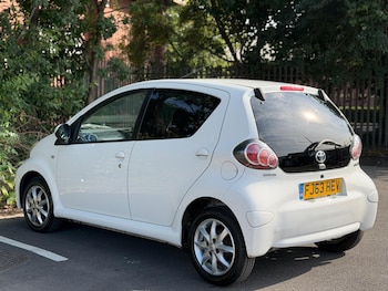 Used Toyota AYGO 2013 for sale - 79576760: Photo