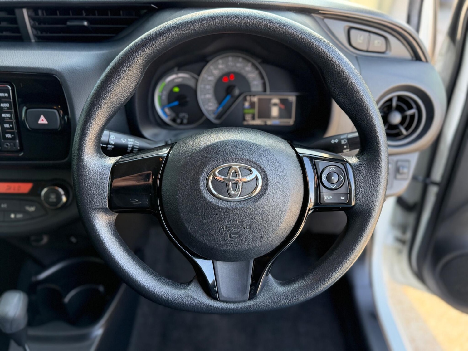 Used Toyota Yaris for sale - 78047114: Photo 26