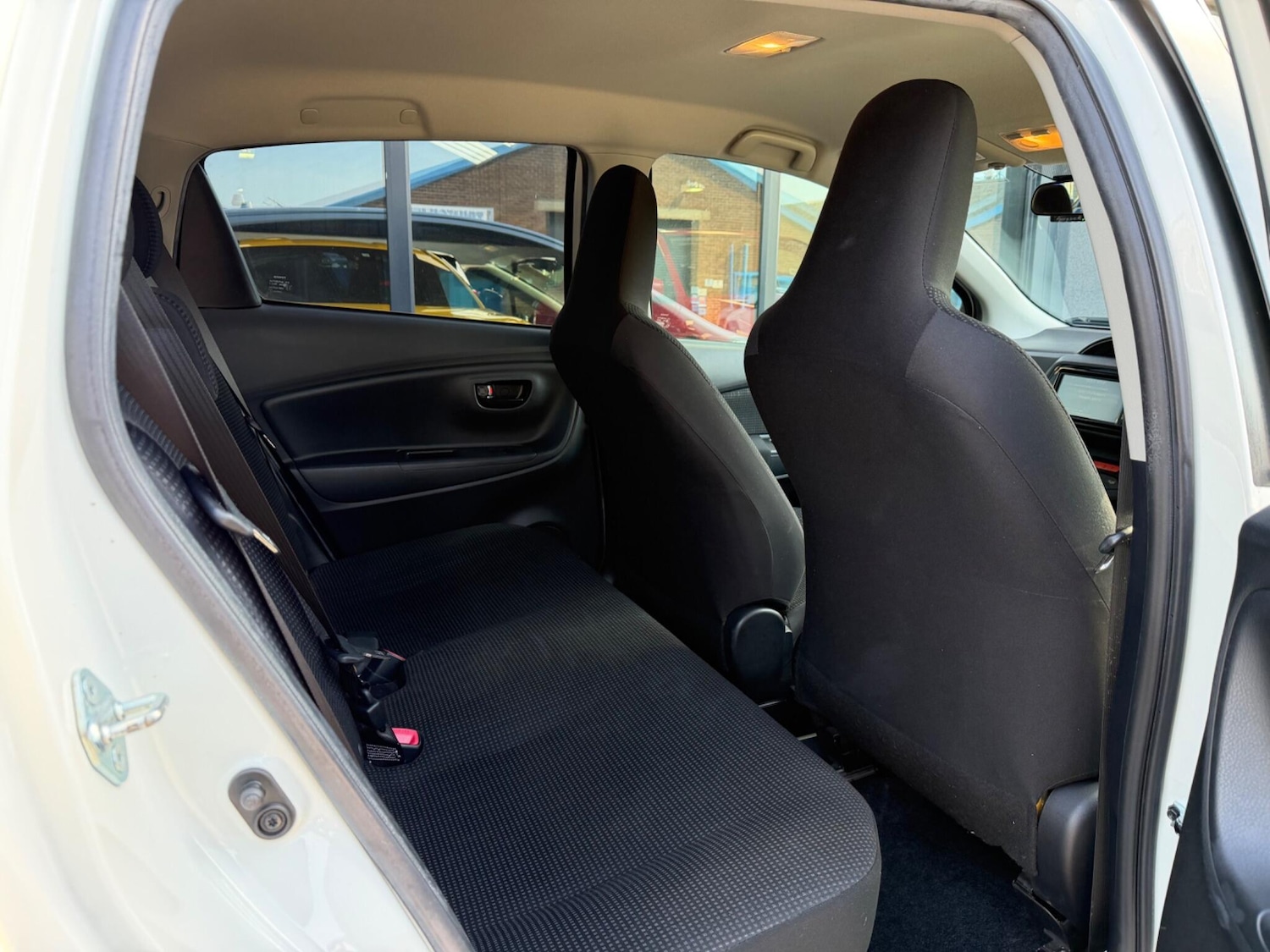 Used Toyota Yaris for sale - 78047114: Photo 29