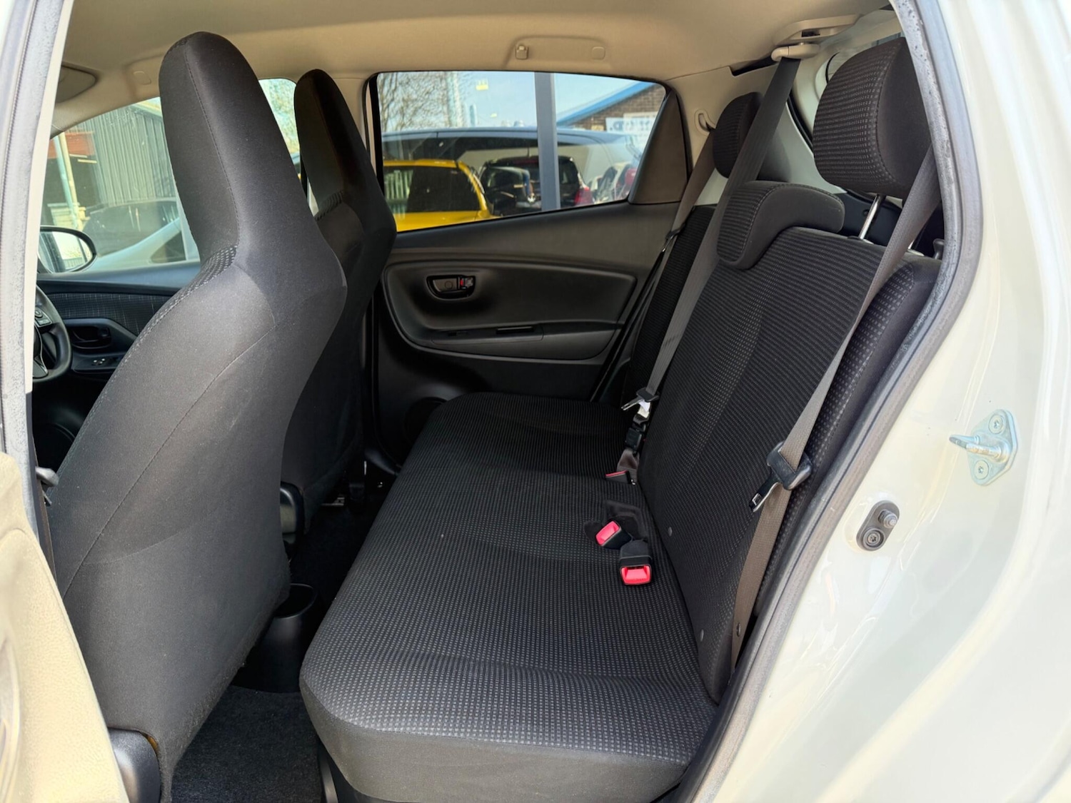 Used Toyota Yaris for sale - 78047114: Photo 30