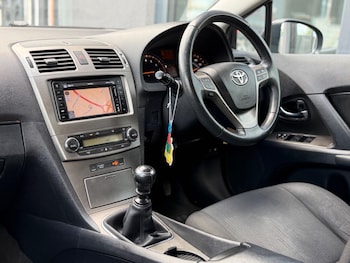 Used Toyota Avensis 2010 for sale - 78547932: Photo
