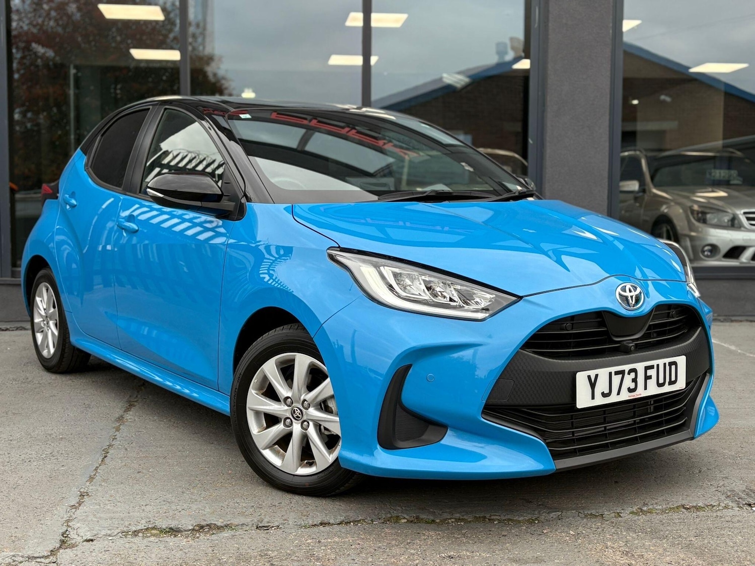 Used Toyota Yaris for sale - 77109716: Photo 2