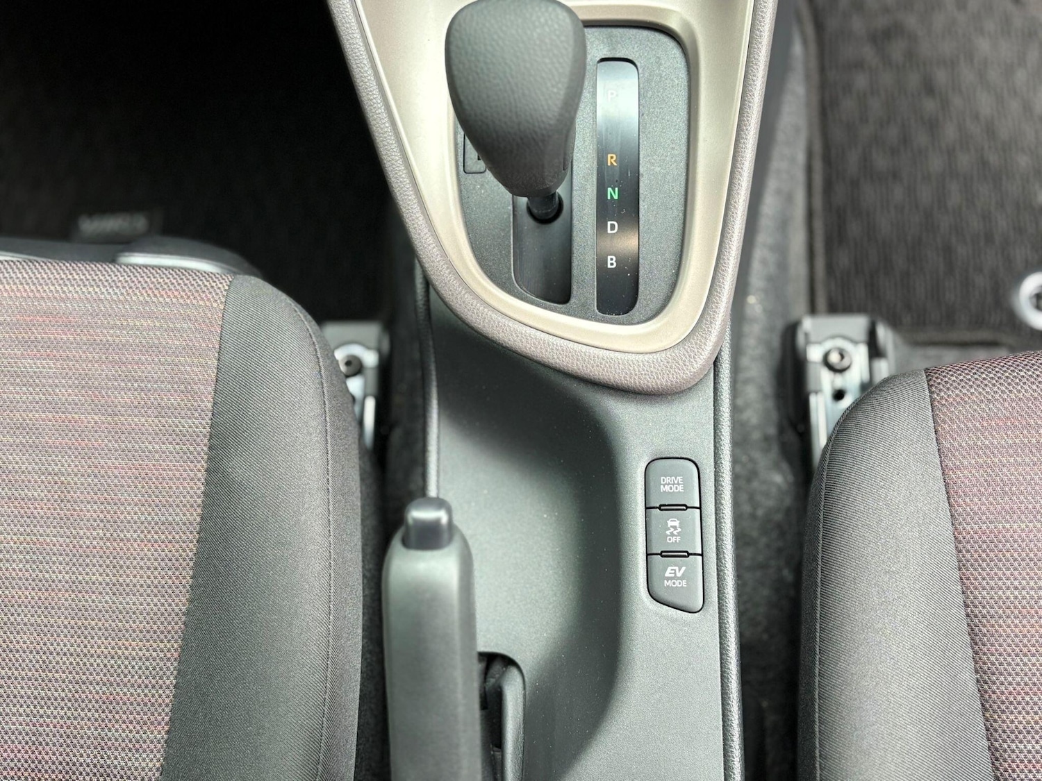 Used Toyota Yaris for sale - 77109716: Photo 33