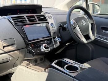 Used Toyota Prius+ 2014 for sale - 79279598: Photo