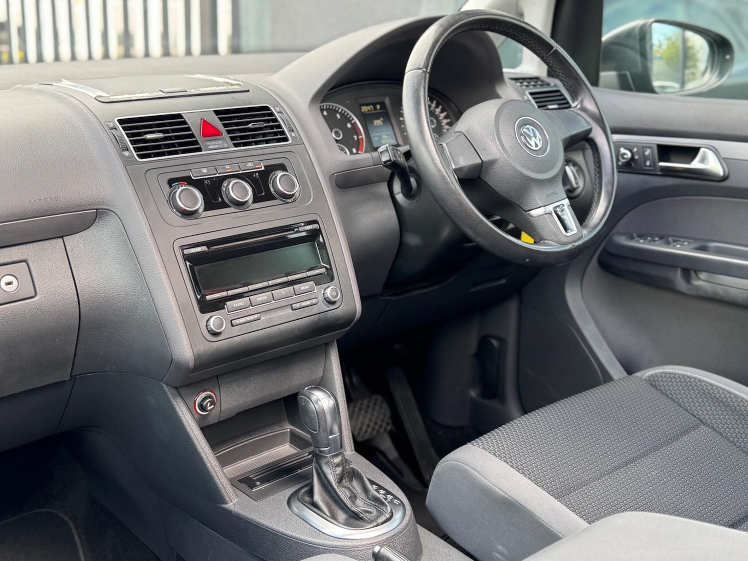 Used Volkswagen Touran for sale - 77291828: Photo 10