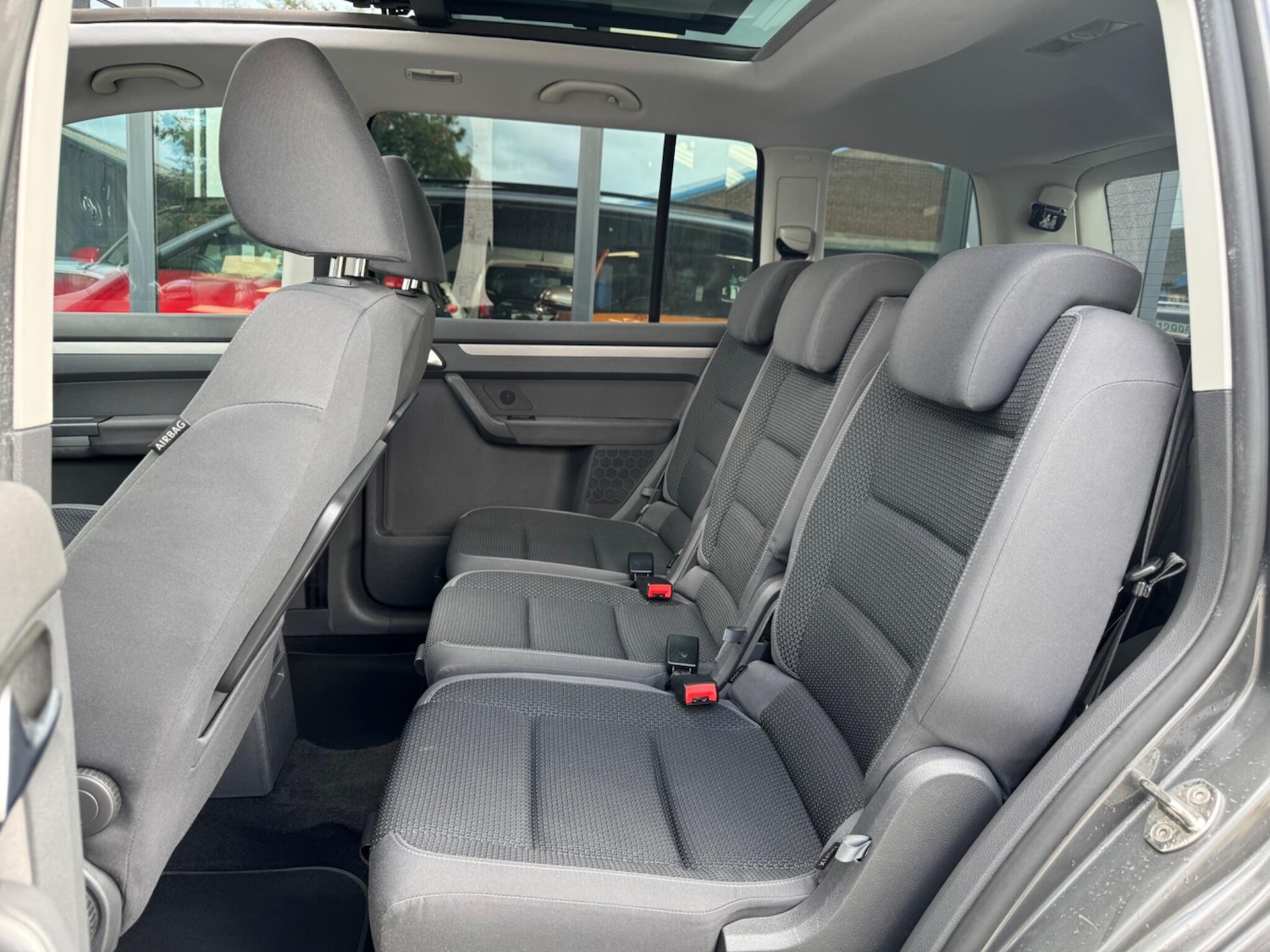 Used Volkswagen Touran for sale - 77291828: Photo 29