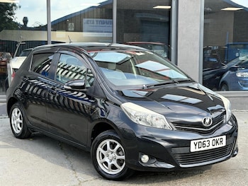 Used Toyota Yaris 2013 for sale - 79362027: Photo