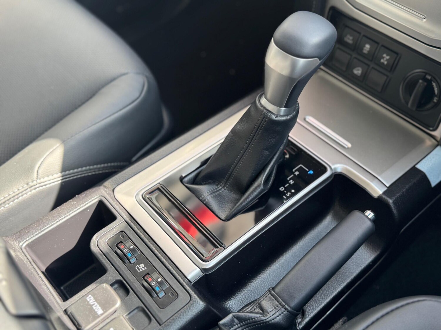 Used Toyota Land Cruiser for sale - 77854183: Photo 26