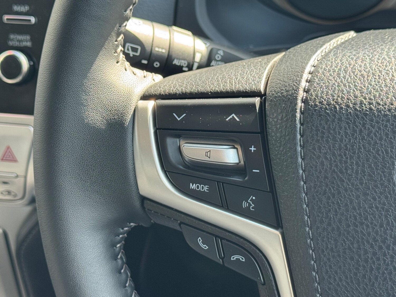 Used Toyota Land Cruiser for sale - 77854183: Photo 34