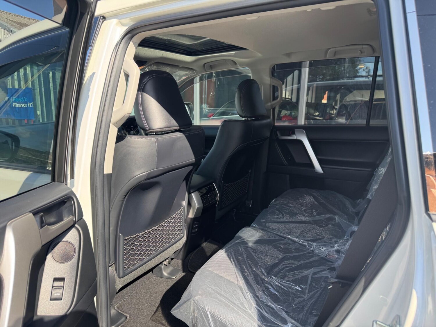 Used Toyota Land Cruiser for sale - 77854183: Photo 41