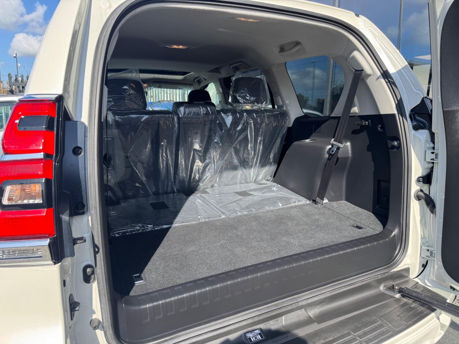 Used Toyota Land Cruiser for sale - 77854183: Photo 44