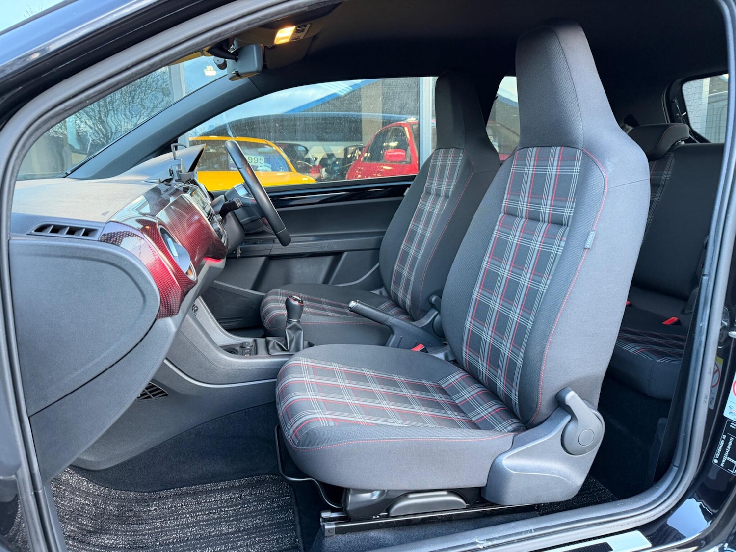 Used Volkswagen up! for sale - 78047268: Photo 14