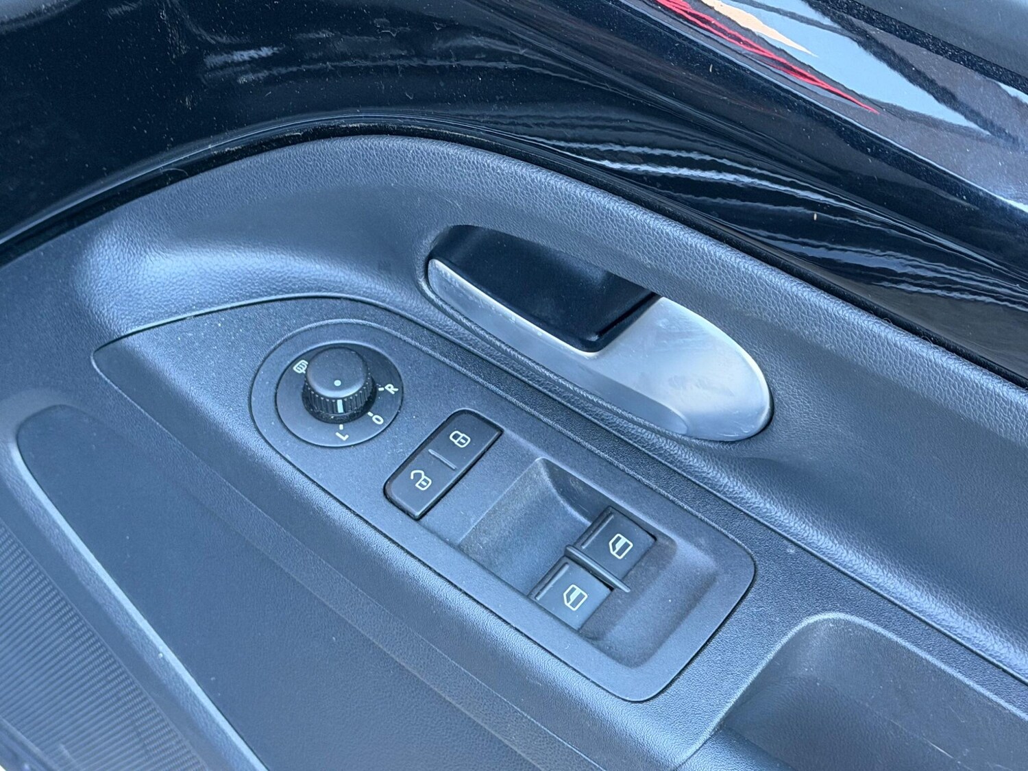 Used Volkswagen up! for sale - 78047268: Photo 15