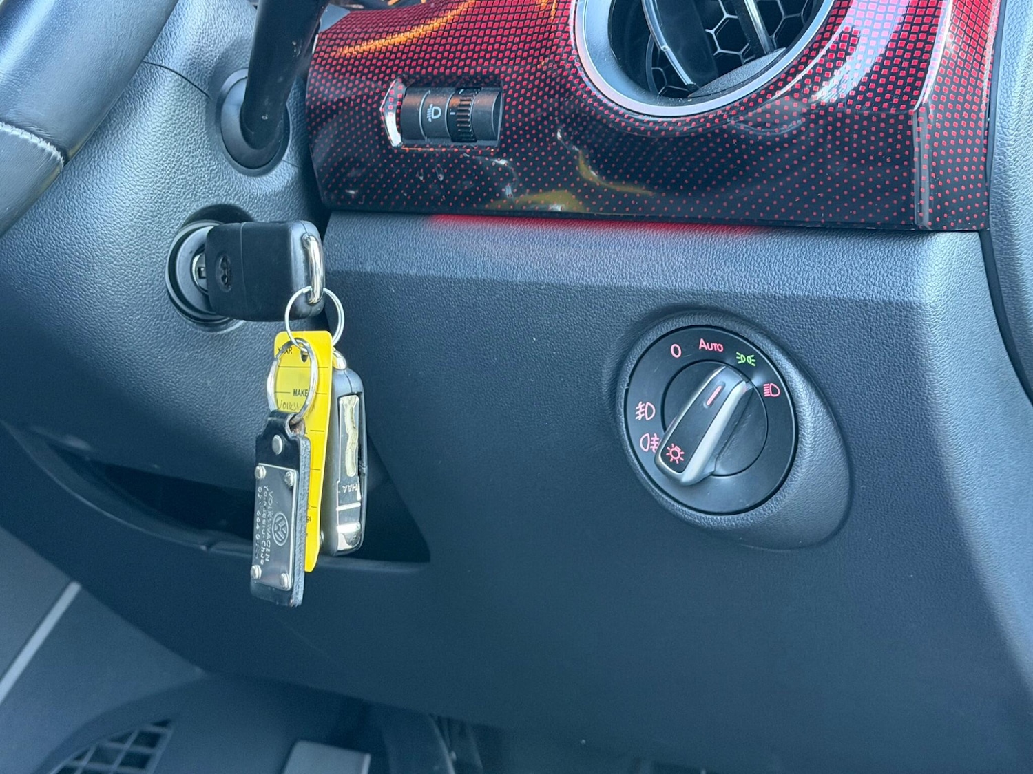 Used Volkswagen up! for sale - 78047268: Photo 17