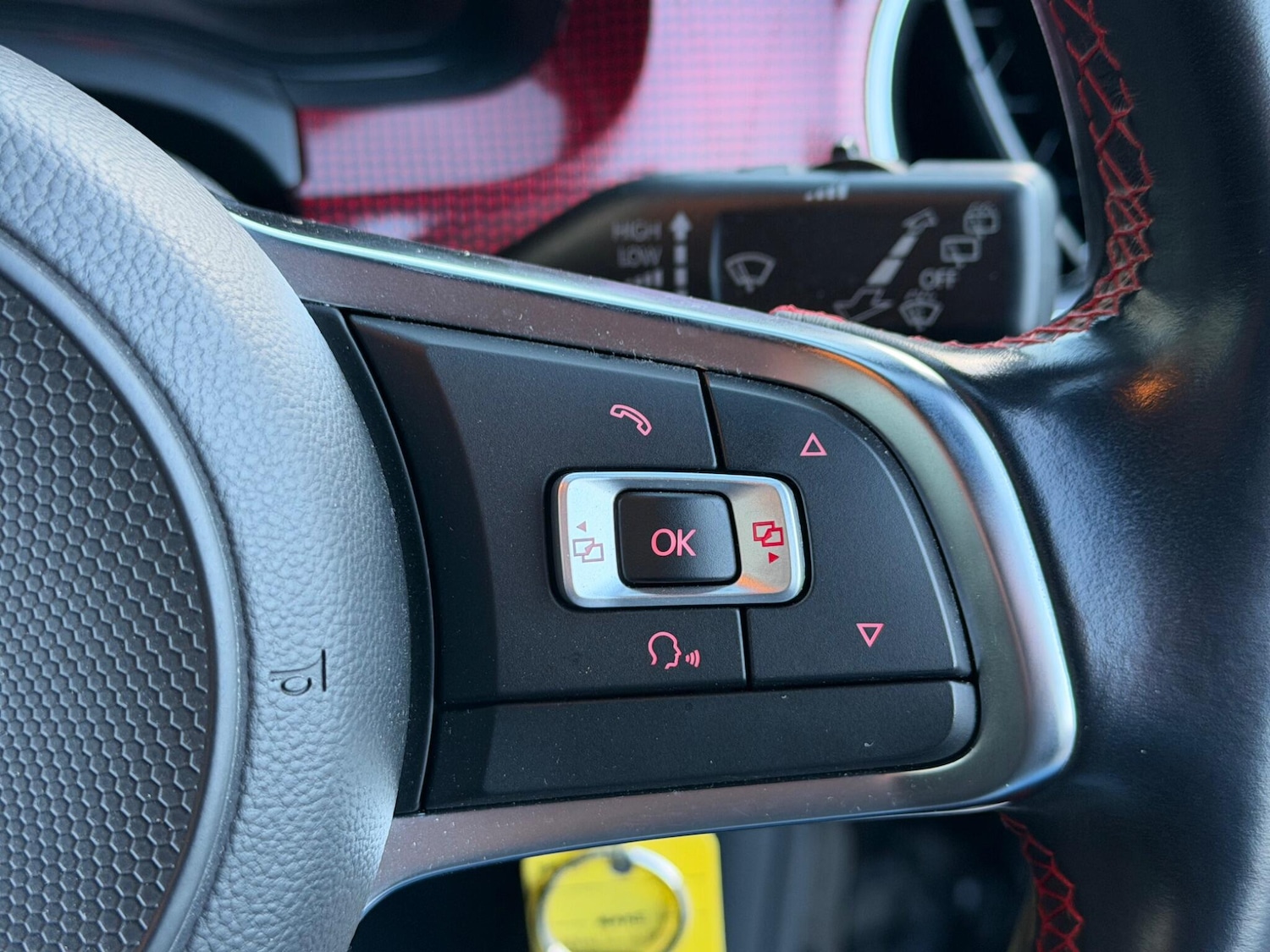 Used Volkswagen up! for sale - 78047268: Photo 26