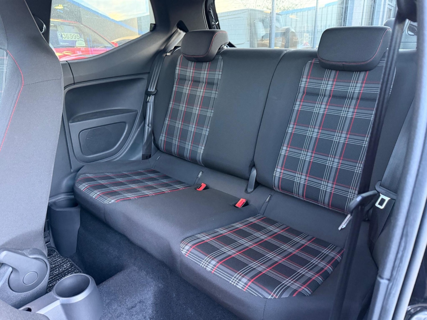 Used Volkswagen up! for sale - 78047268: Photo 27