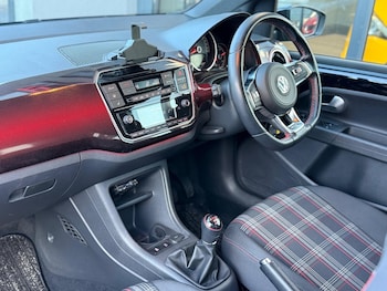 Used Volkswagen up! 2018 for sale - 78047268: Photo