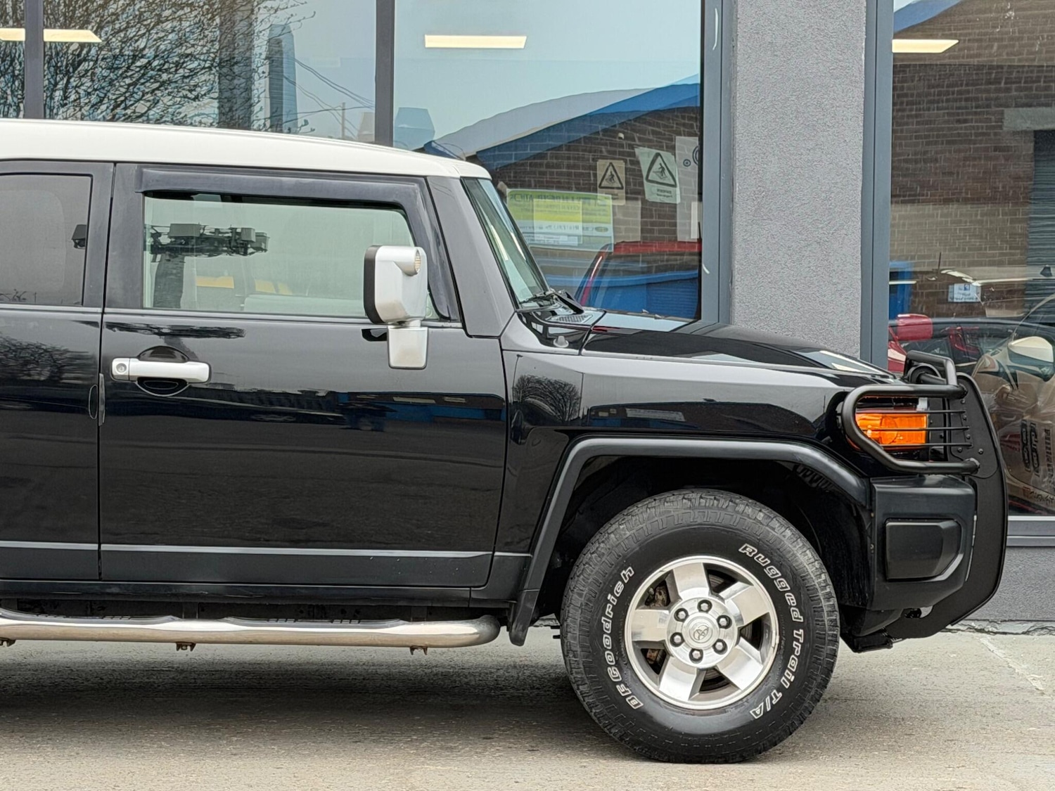Used Toyota FJ Cruiser for sale - 78184173: Photo 11