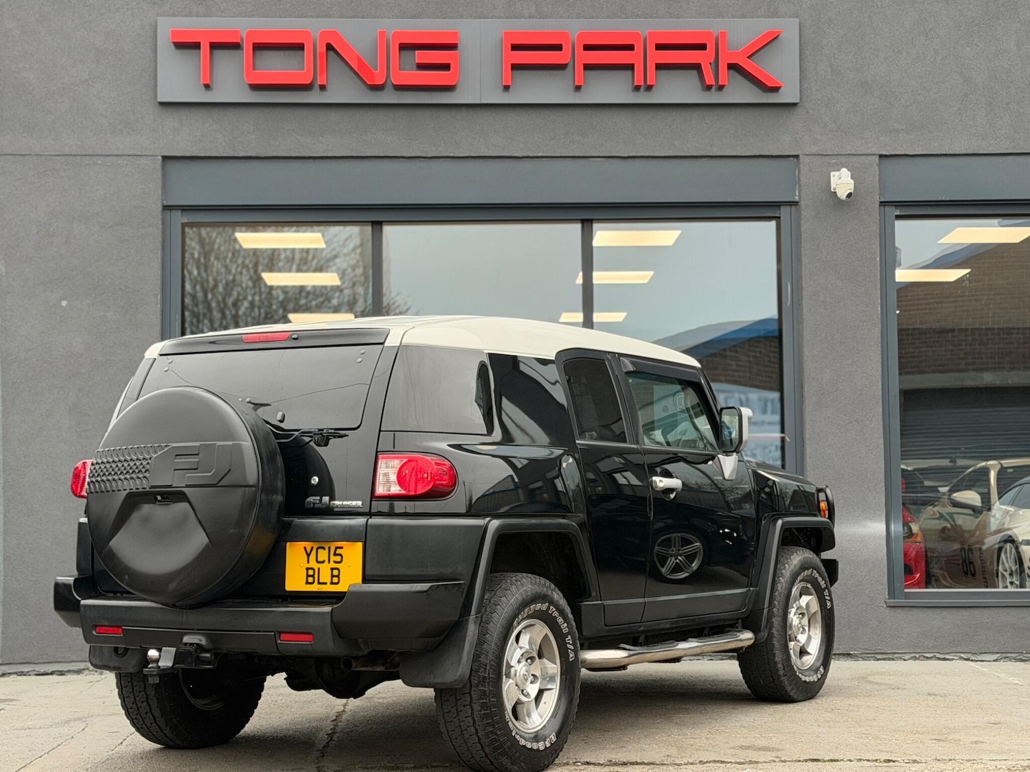 Used Toyota FJ Cruiser for sale - 78184173: Photo 12