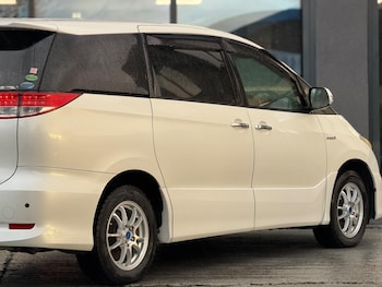 Used Toyota Estima 2012 for sale - 77103561: Photo