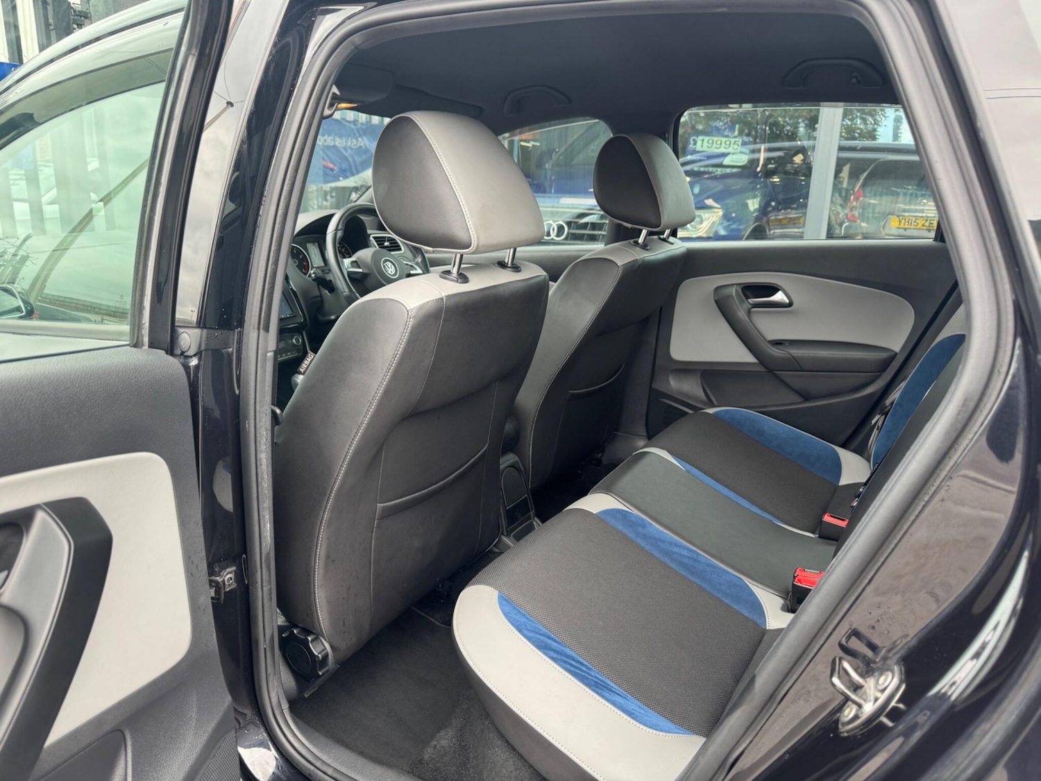 Used Volkswagen Polo for sale - 77103661: Photo 25