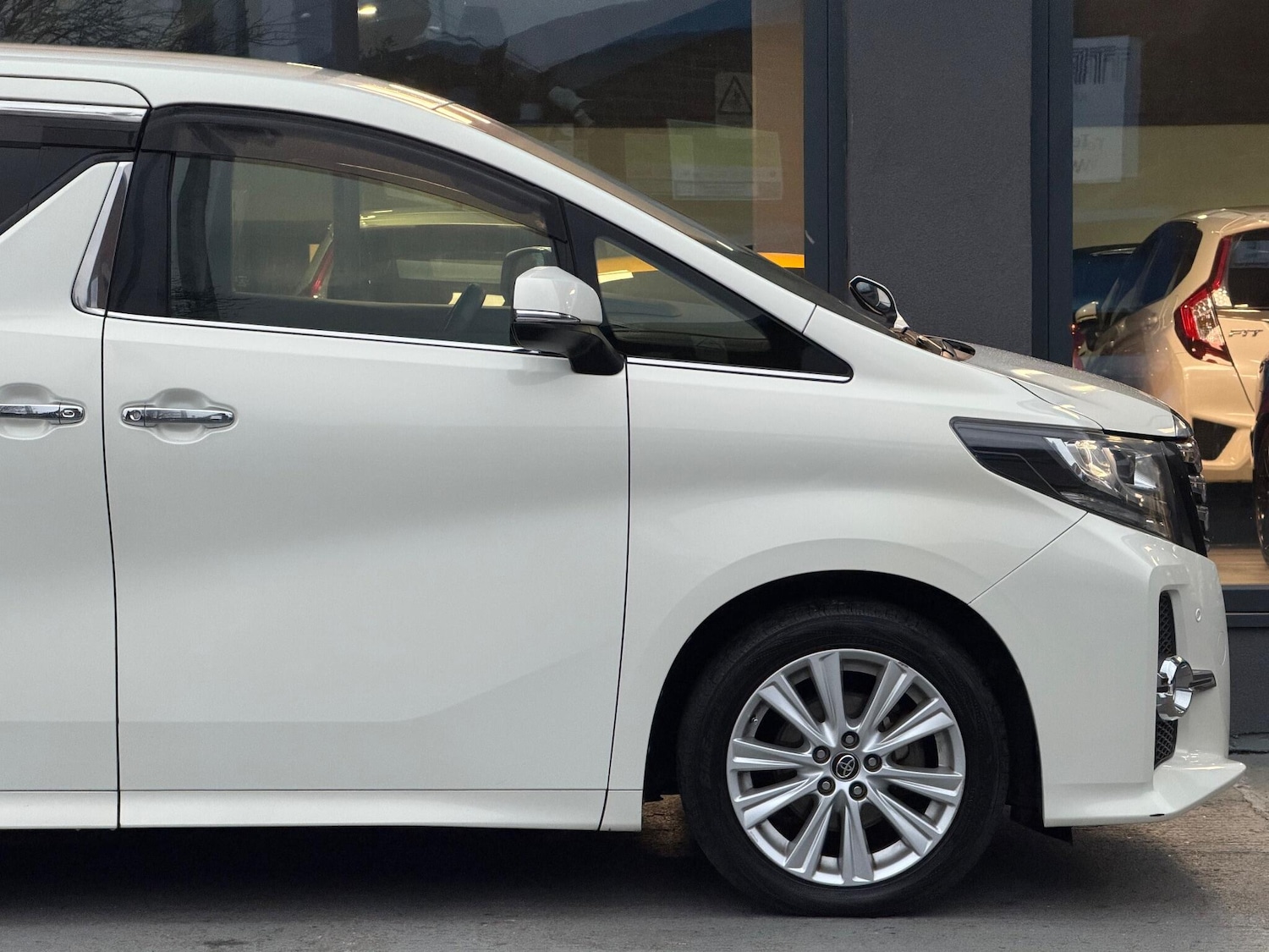 Used Toyota Alphard for sale - 78048229: Photo 8