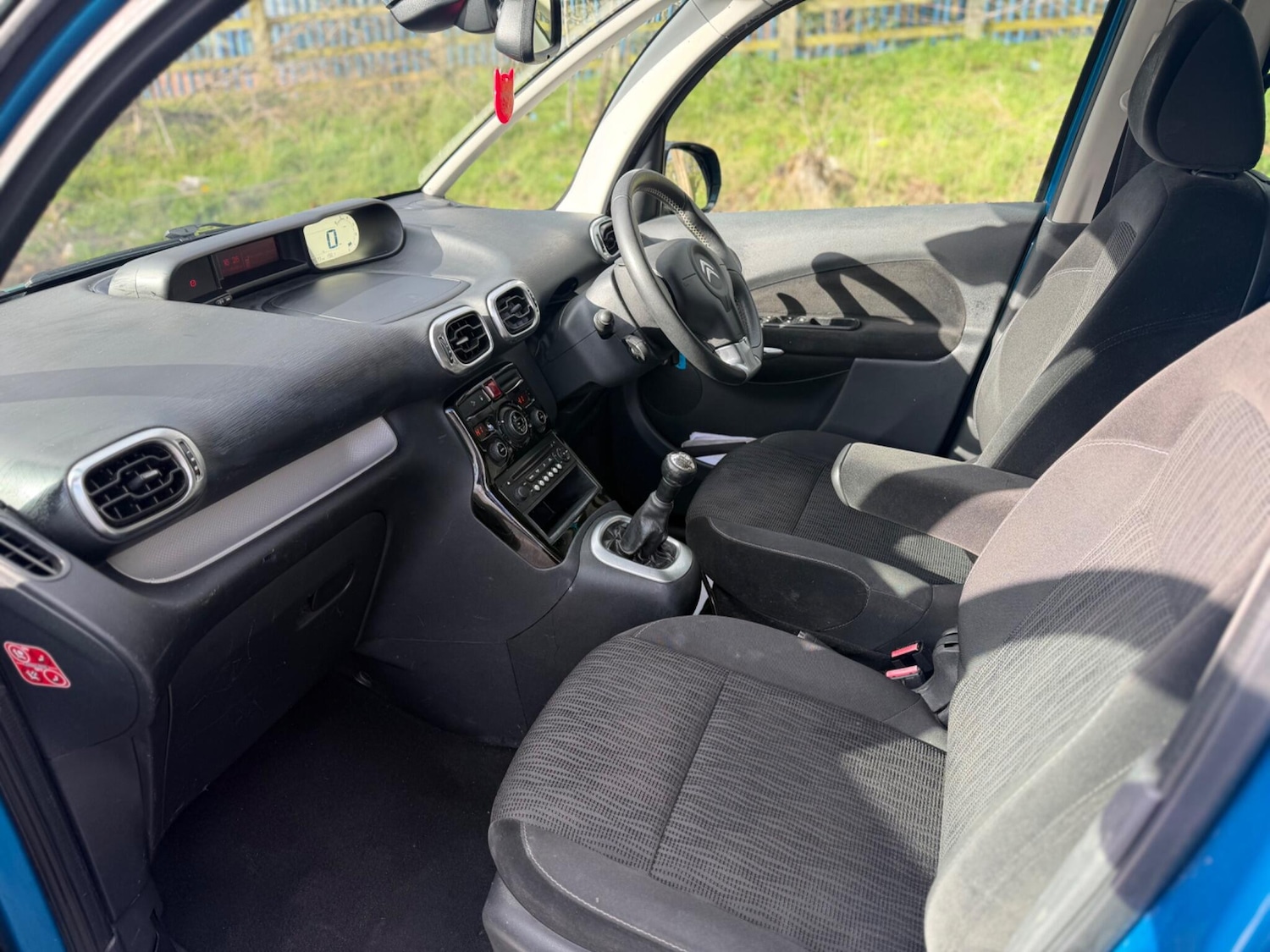 Used Citroen C3 Picasso 2013 for sale - 77892494: Photo 3