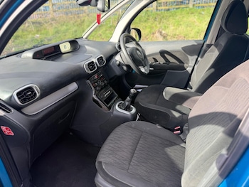 Used Citroen C3 Picasso 2013 for sale - 77892494: Photo