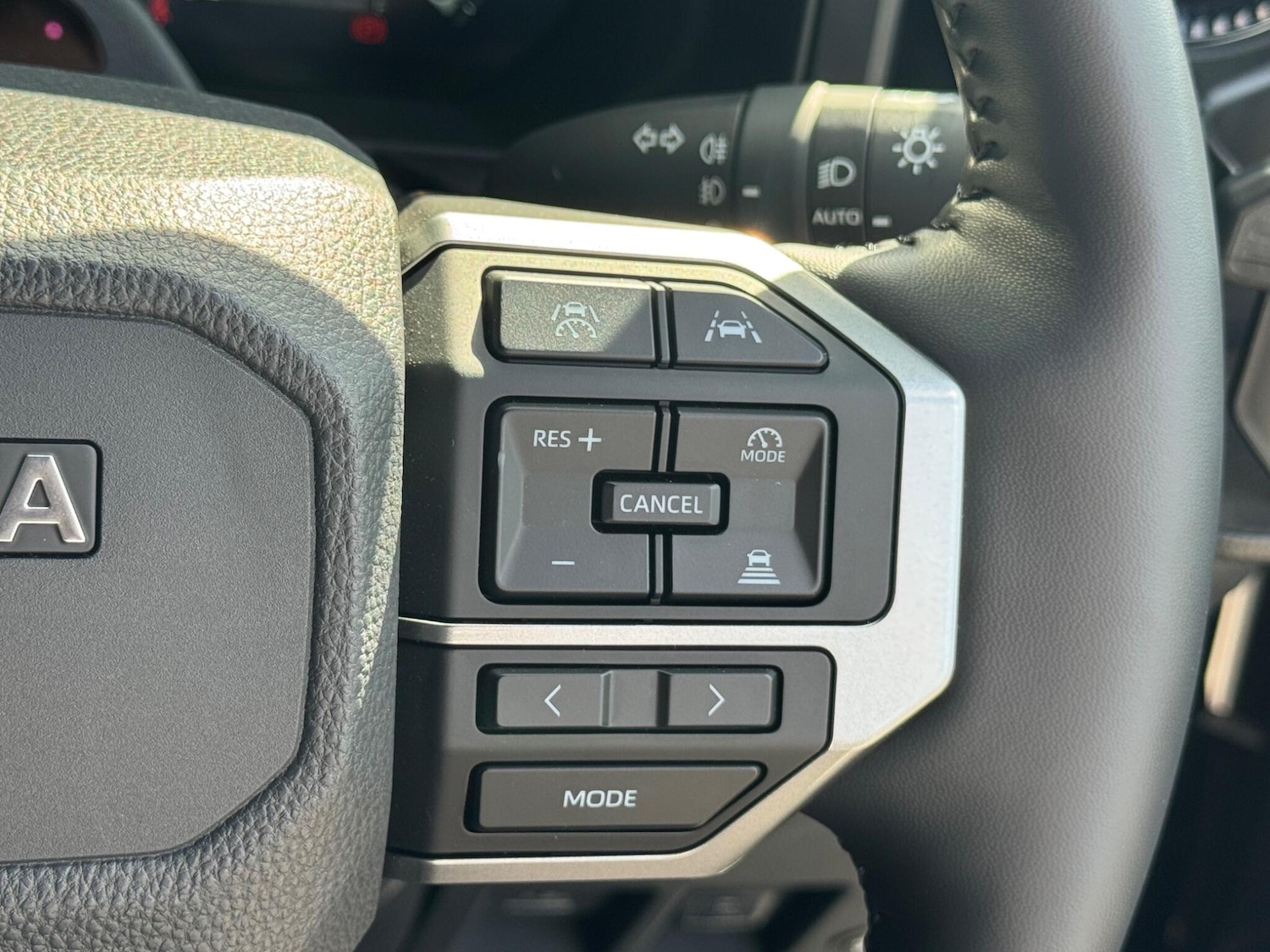 Used Toyota Land Cruiser for sale - 77103559: Photo 43