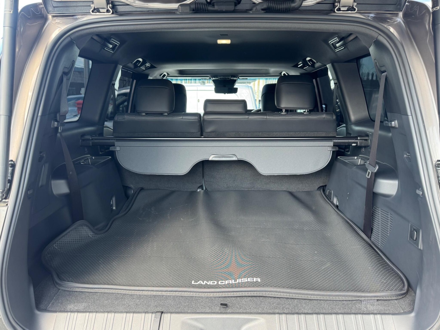 Used Toyota Land Cruiser for sale - 77103559: Photo 51