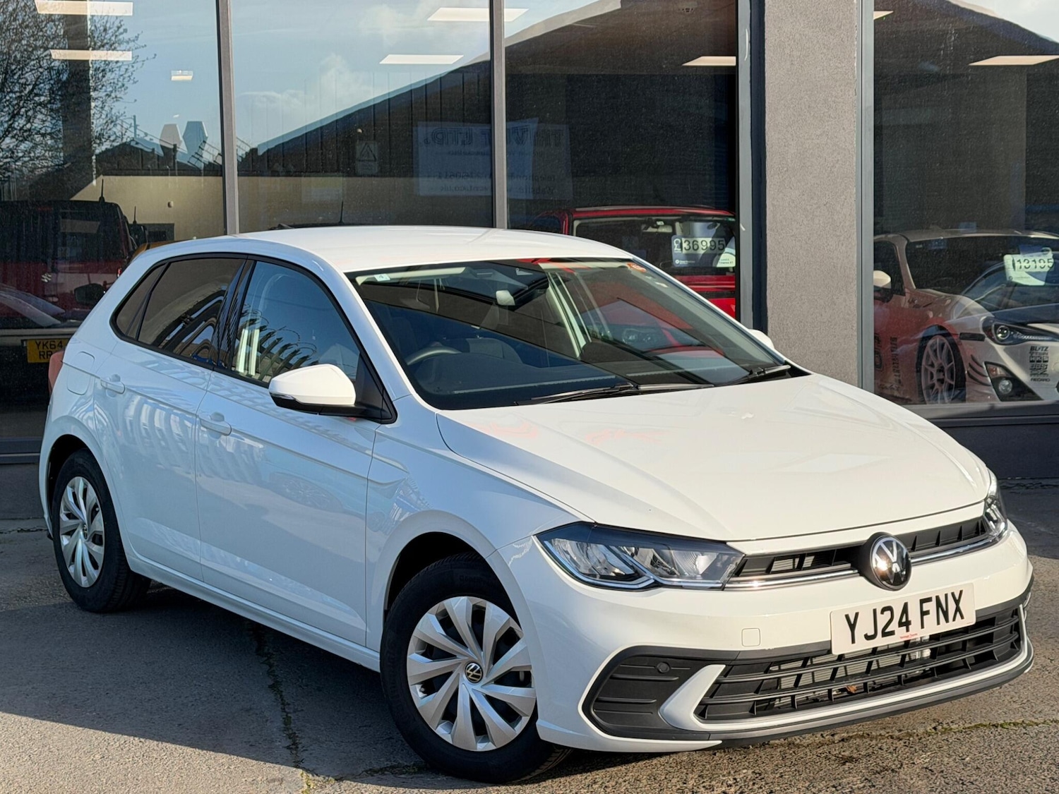 Used Volkswagen Polo for sale - 78058640: Photo 2