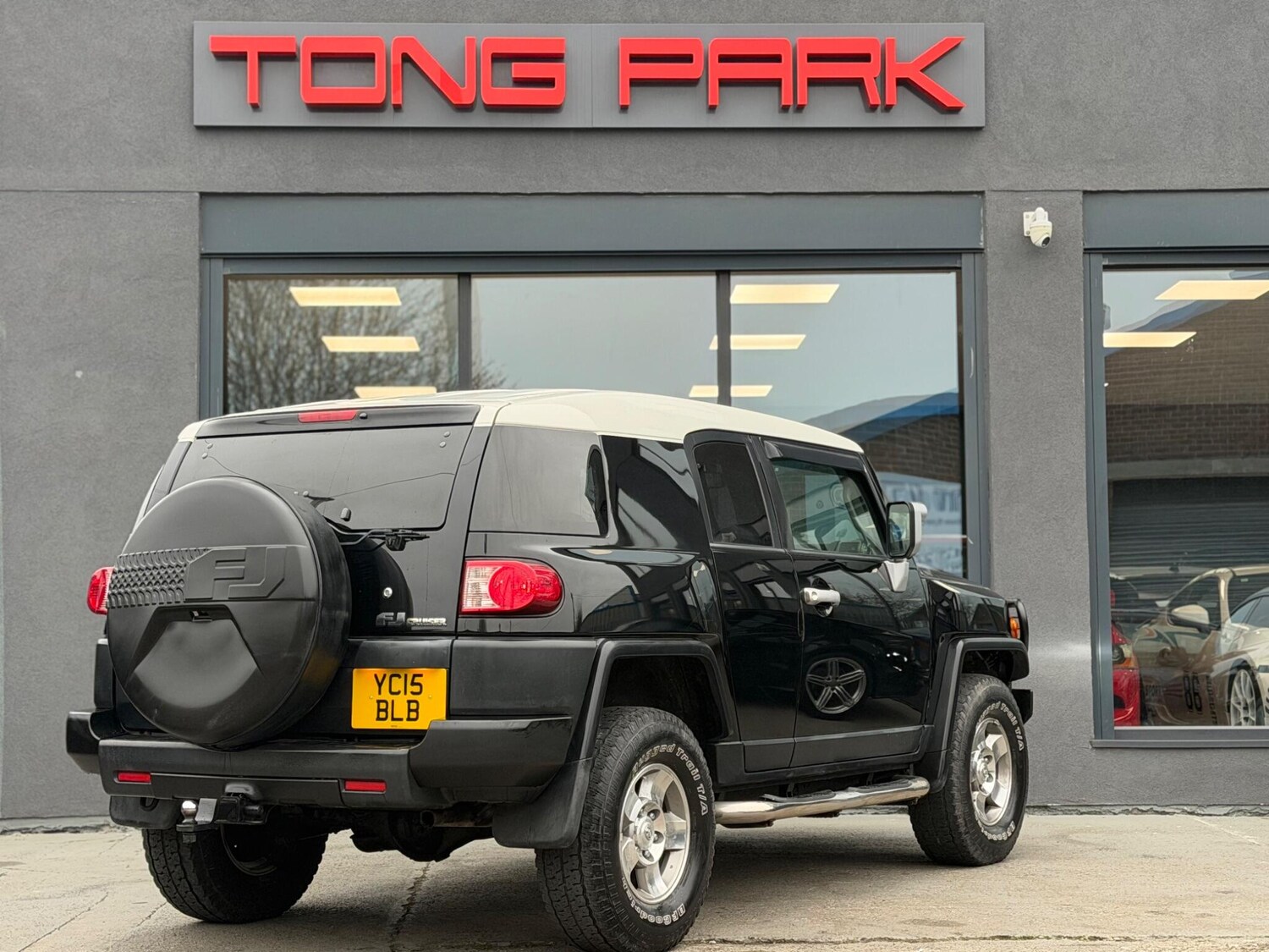 Used Toyota FJ Cruiser for sale - 78047125: Photo 12