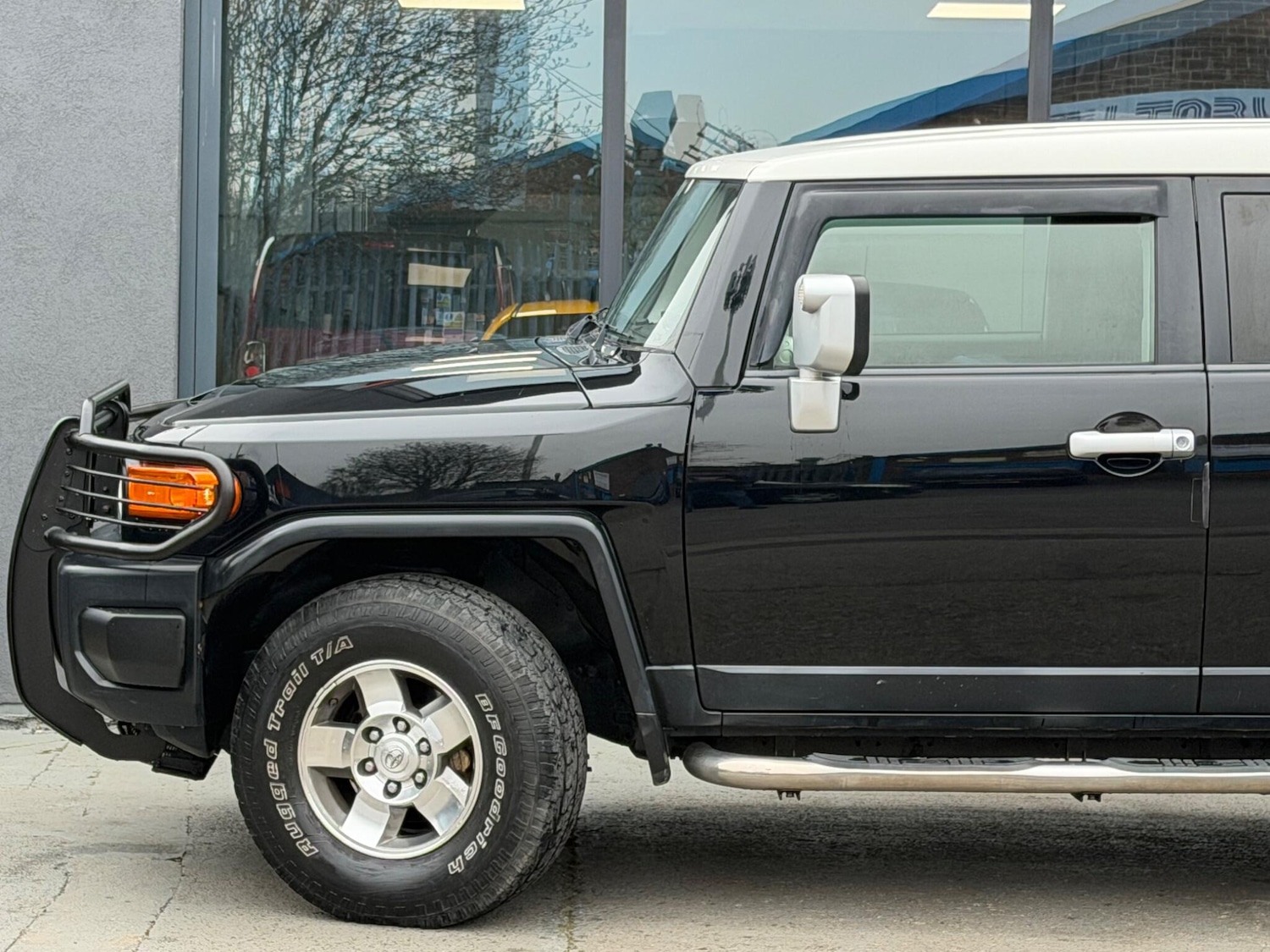 Used Toyota FJ Cruiser for sale - 78047125: Photo 5
