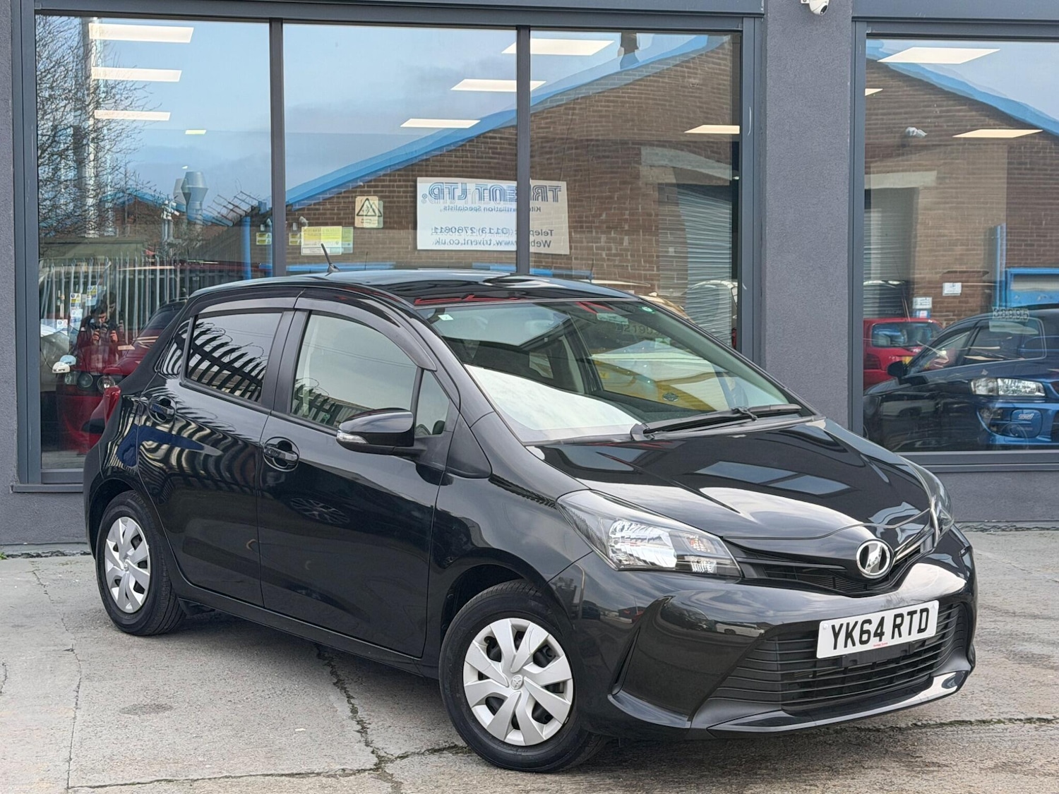 Used Toyota Yaris for sale - 77645955: Photo 2